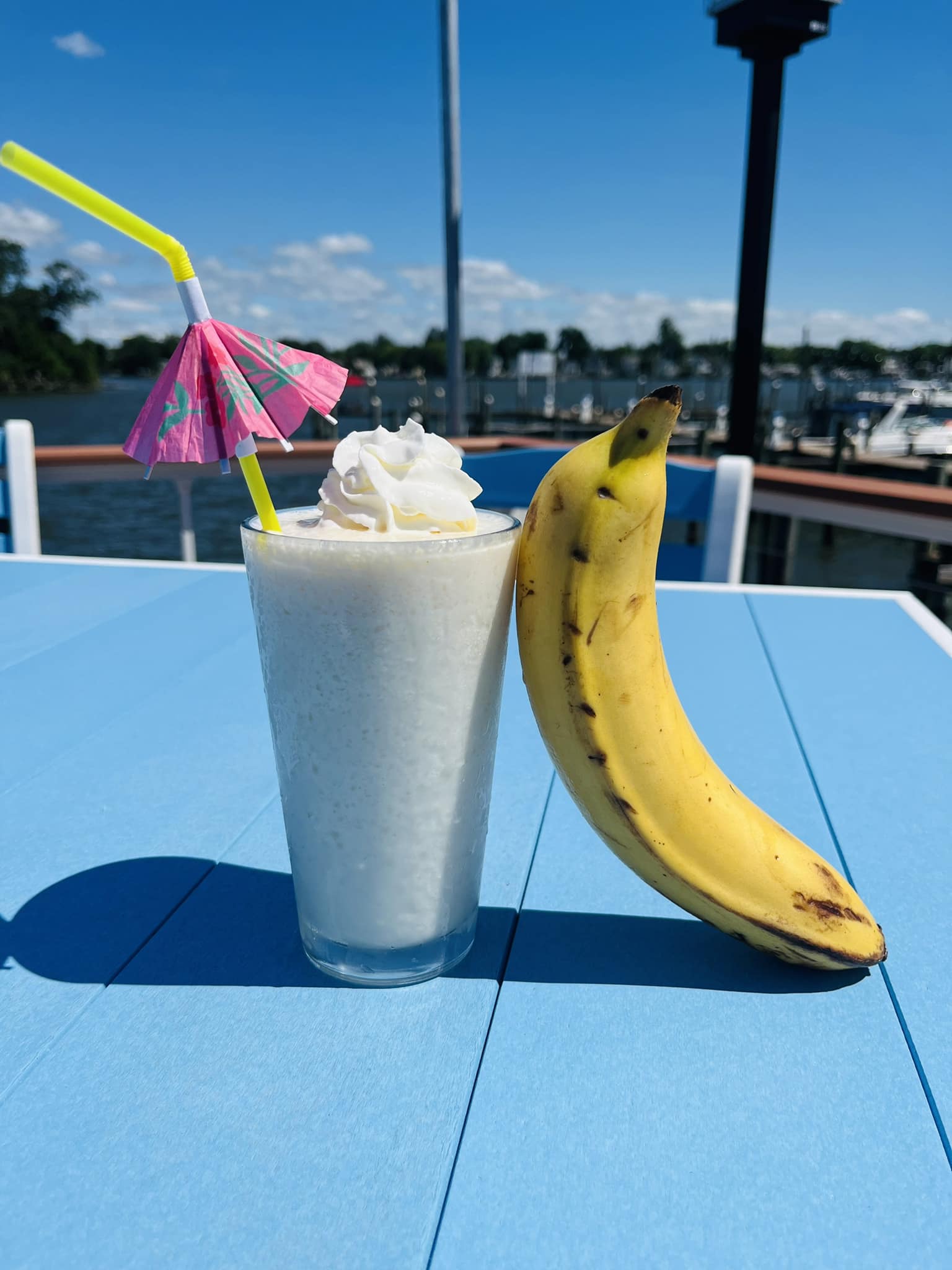 a frozen banana daiquiri and a banana