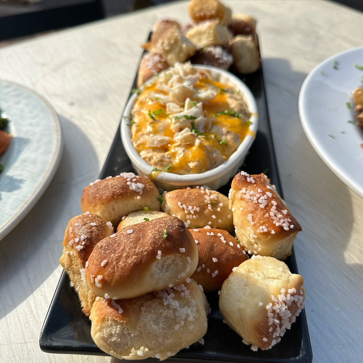 pretzel bites with crab dip