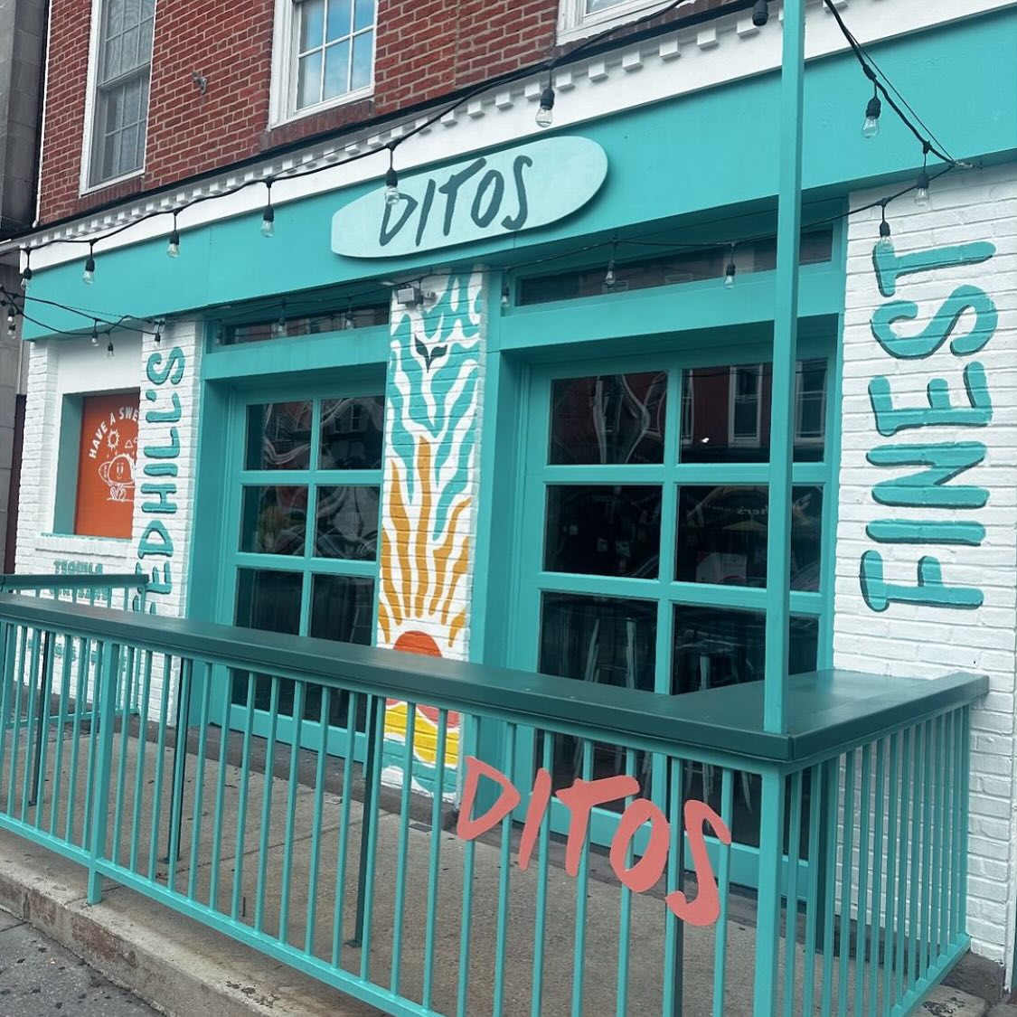 exterior of ditos